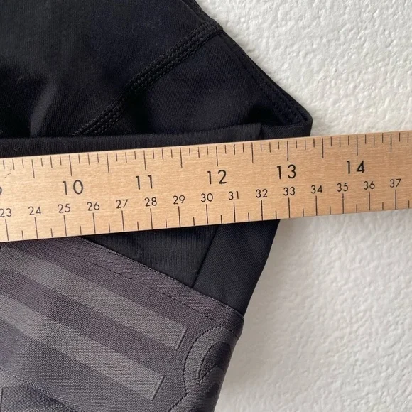 Good American Crossback Icon Bra NWT Women’s Sz 2 US Medium Black - Picture 7 of 8